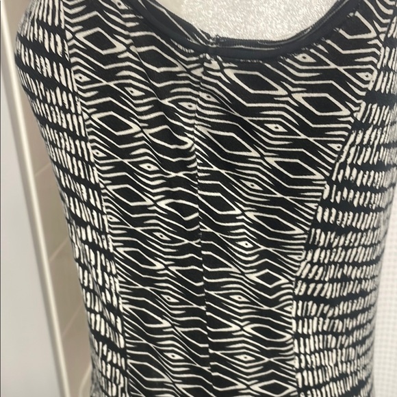Sigrid Olsen Black & Cream Patterned Women's Top - Picture 7 of 9